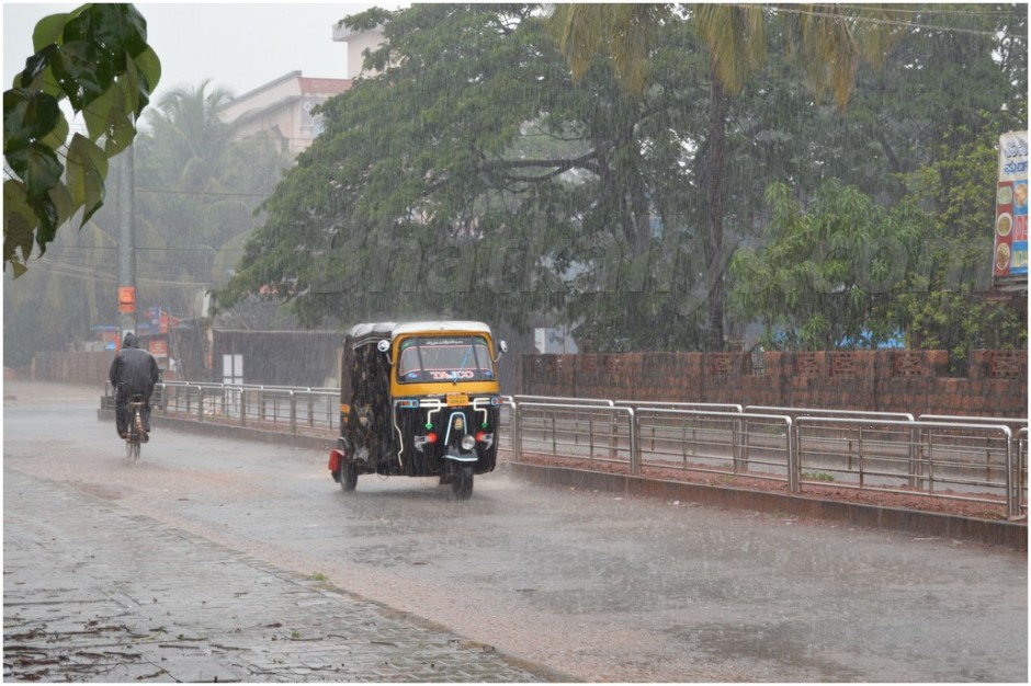 heavy-rain-lashed-bhatkal7