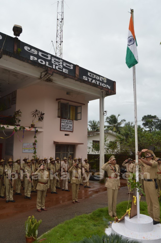 I-day-2013-07