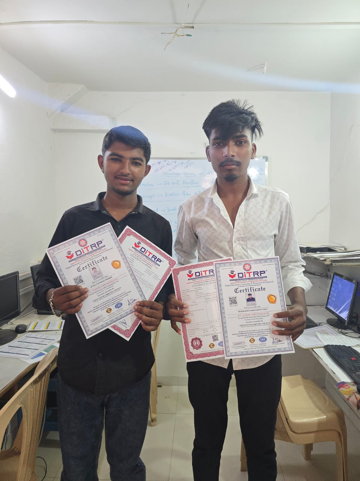 CERTIFICATE DISTRIBUTION