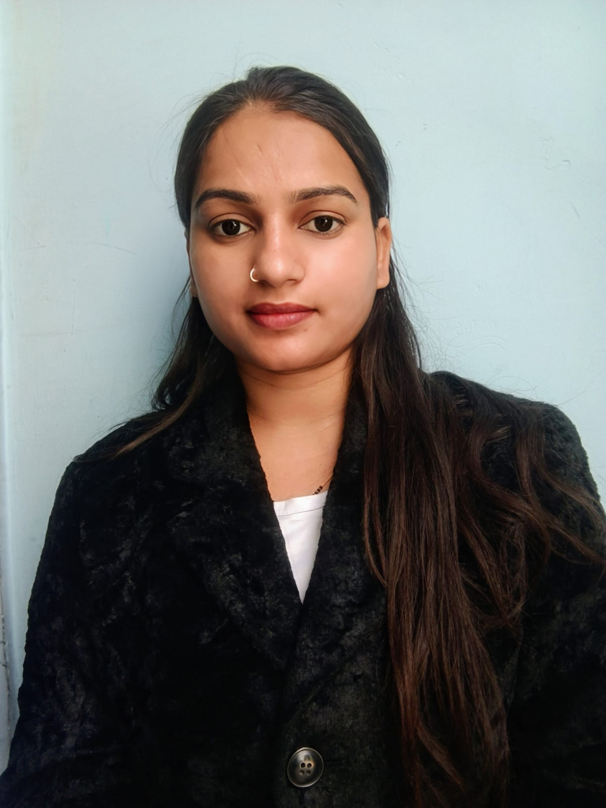 Hema  Sharma Image