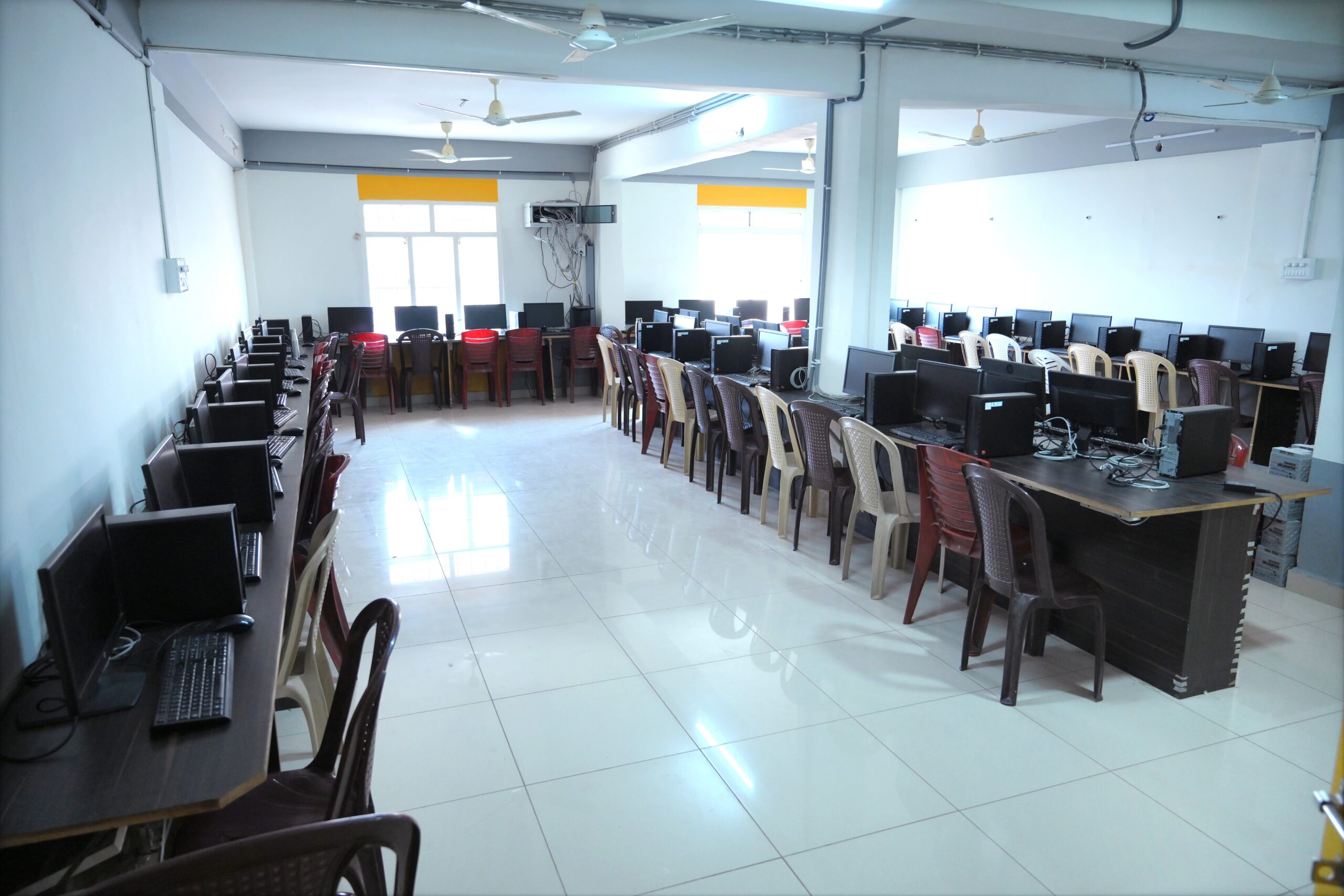 Smart Computer Laboratory