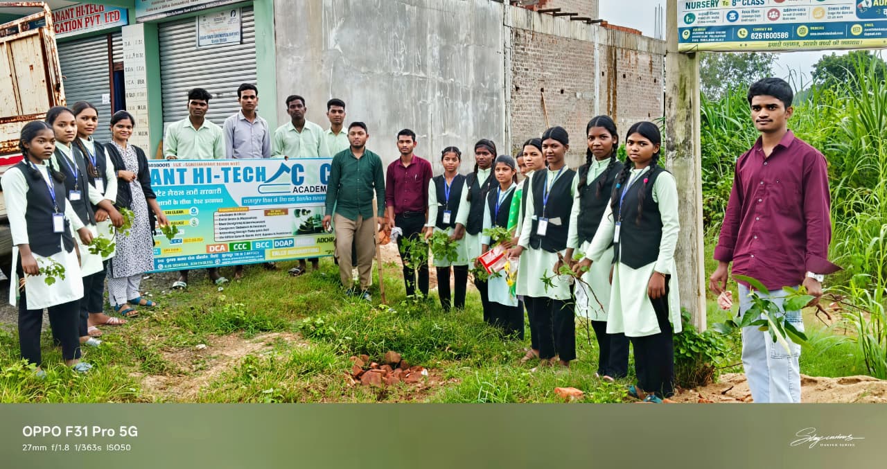 🌱 “हरित भविष्य की ओर एक कदम — वृक्षारोपण अभियान” 🌳