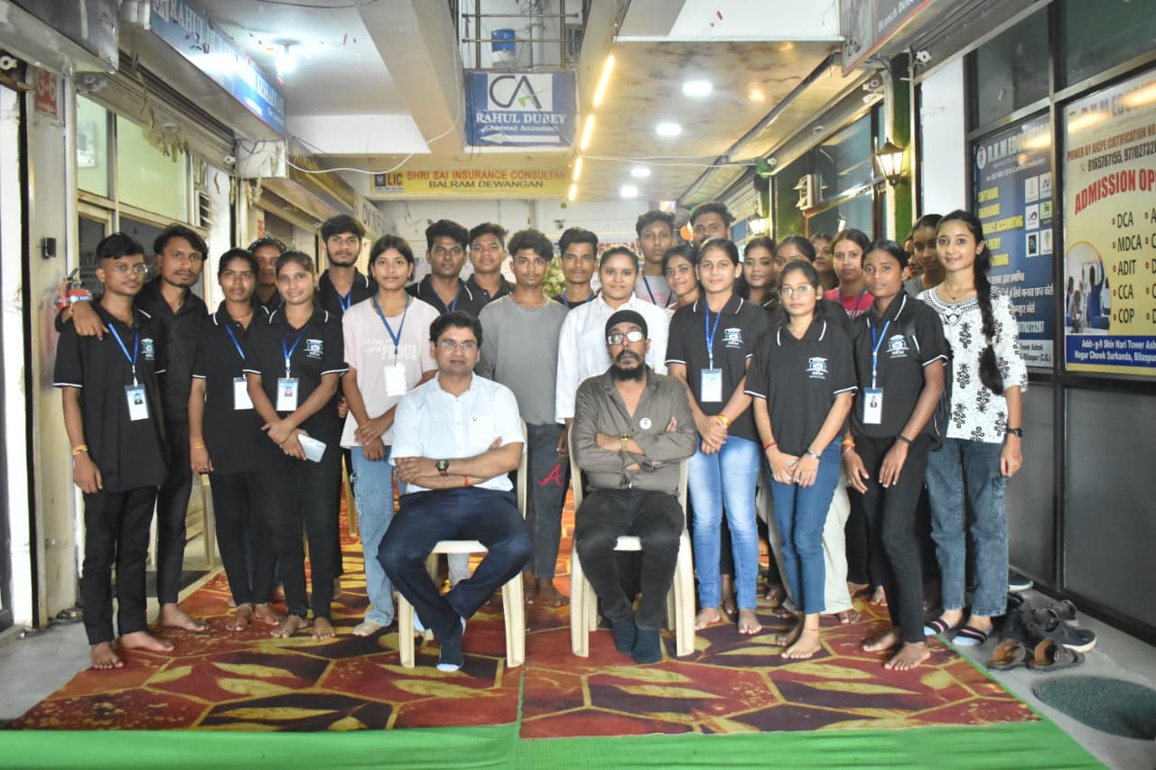 lecturers in dkm center