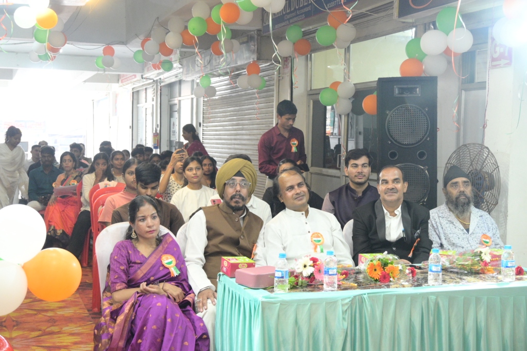 DKM Education Center में उत्साह और देशभक्ति के साथ मनाया गया 80वाँ स्वतंत्रता दिवस