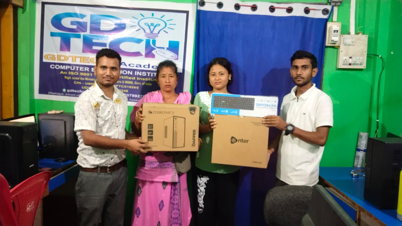 Sonia Brahma recieved free computer