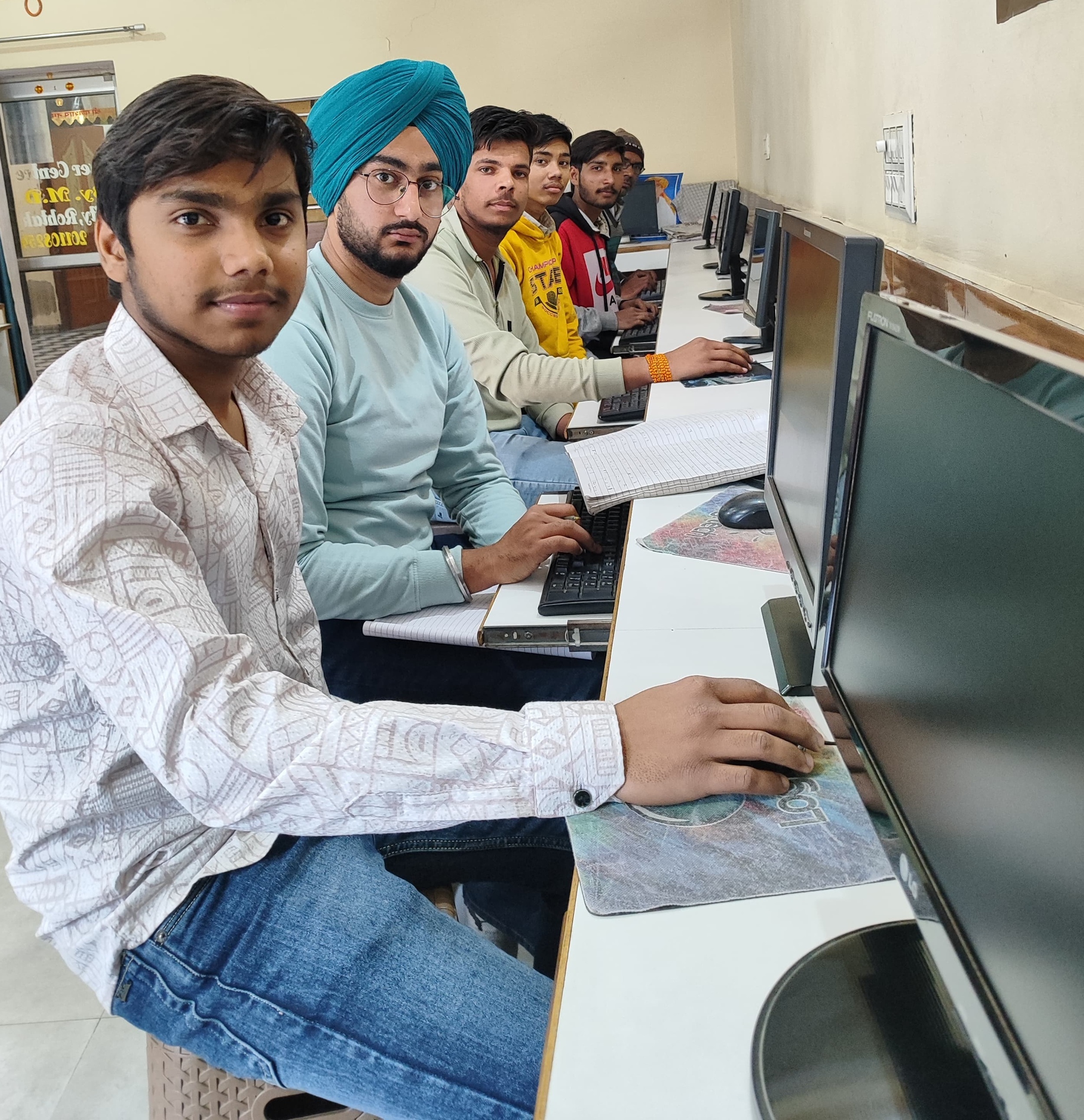 About SARASWATI COMPUTER CENTRE