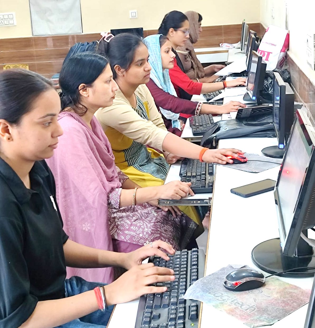 About SARASWATI COMPUTER CENTRE