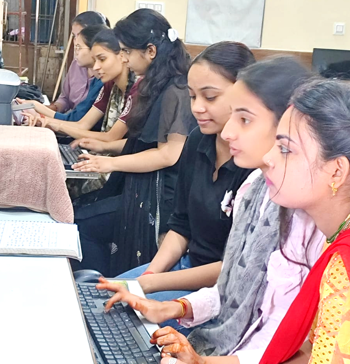 About SARASWATI COMPUTER CENTRE