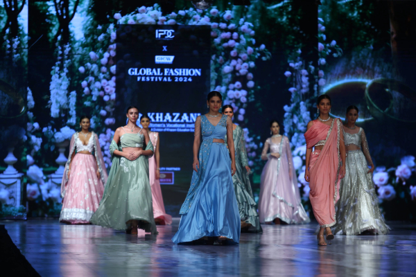 FASHION SHOW