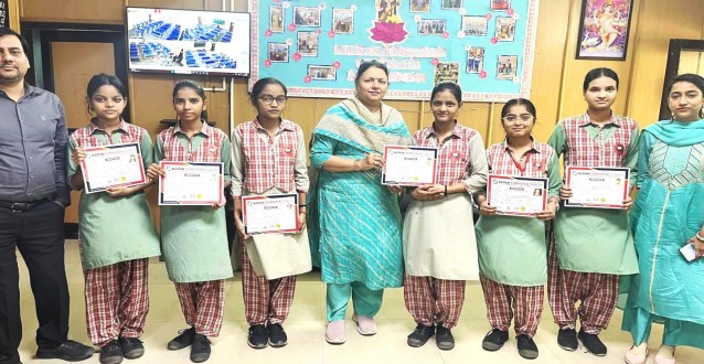 Certificate Distribution Program at SKV Malka Ganj by Naman Computer Center