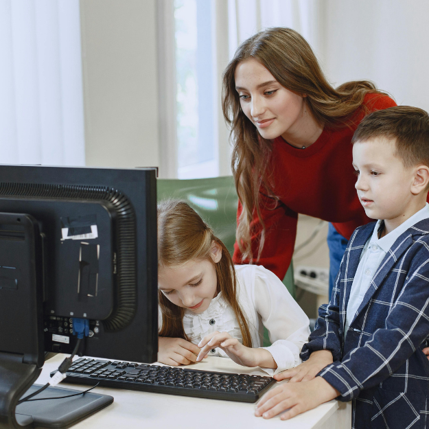 Female Computer Teacher Vacancy