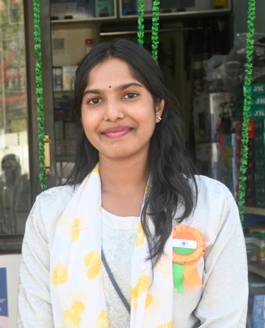 BHARATI PANDEY Image