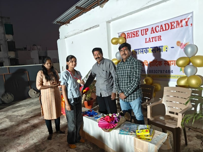 PRIZE DISTRIBUTION (MIDTERM)