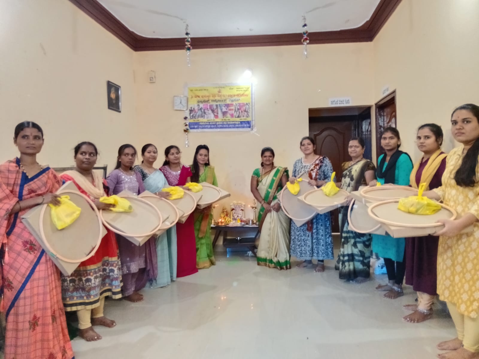 FASHION DESIGNING COURSE