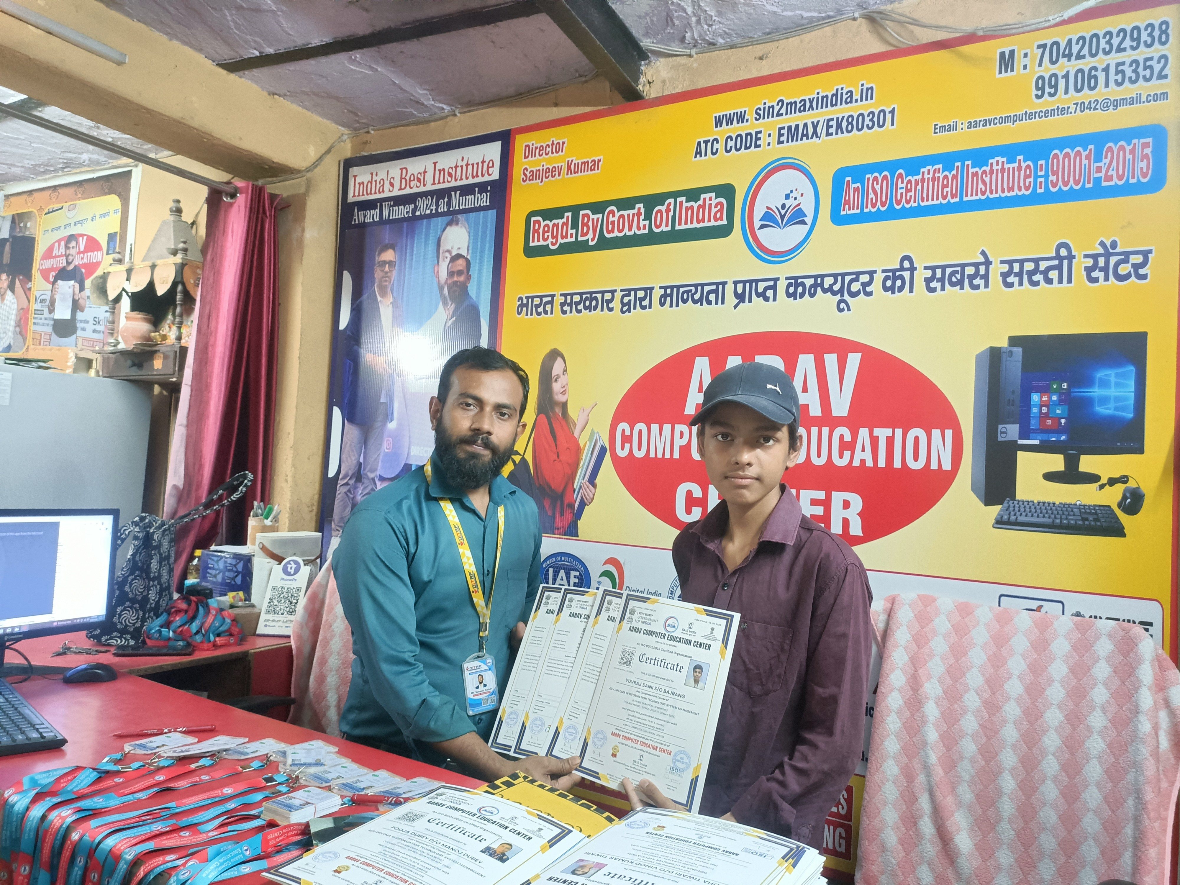 ID card and certificate distribution ceremony.