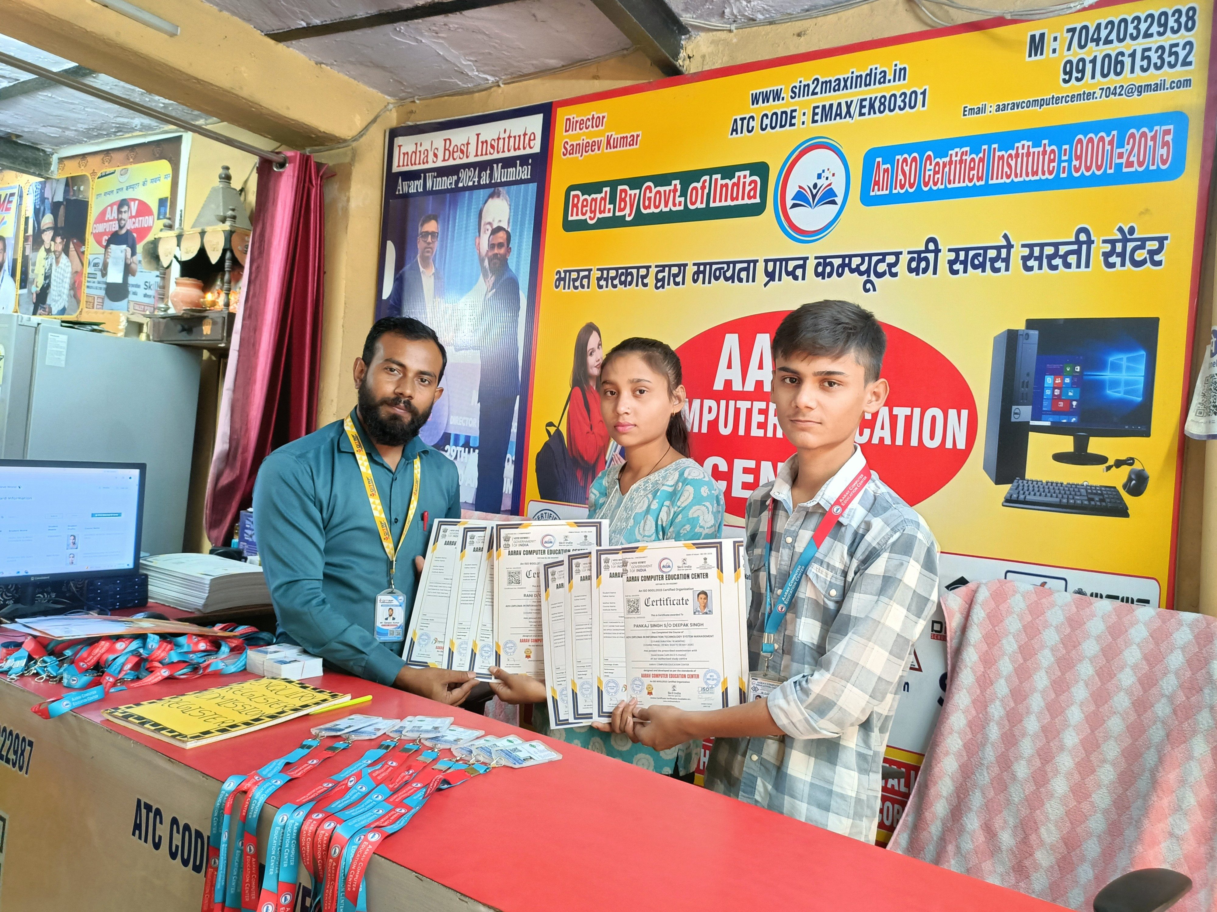 ID card and certificate distribution ceremony.