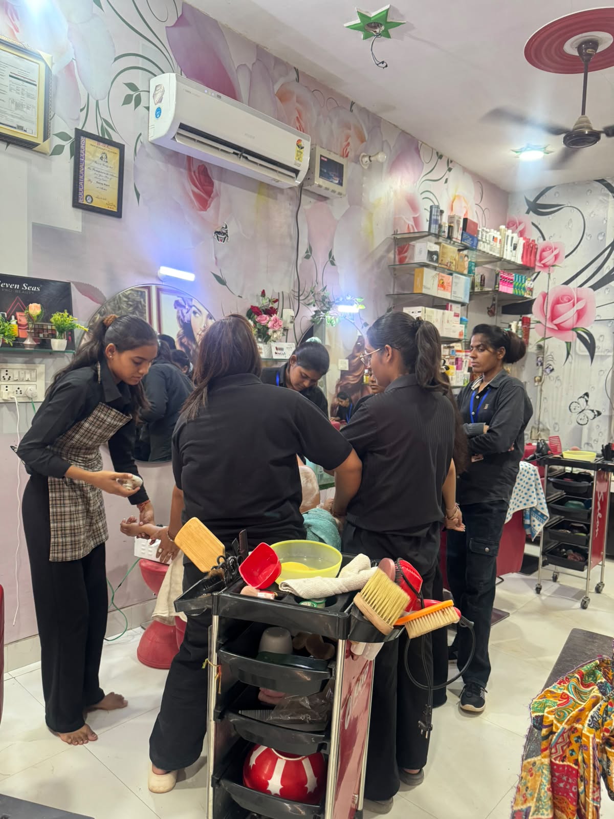 About MILAN BEAUTY SALON & ACADEMY