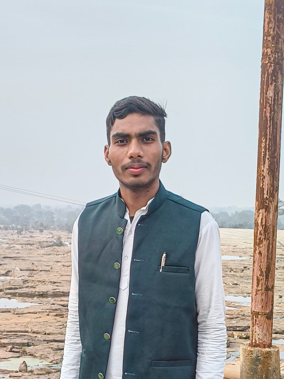 MO VAISH ANSARI Image