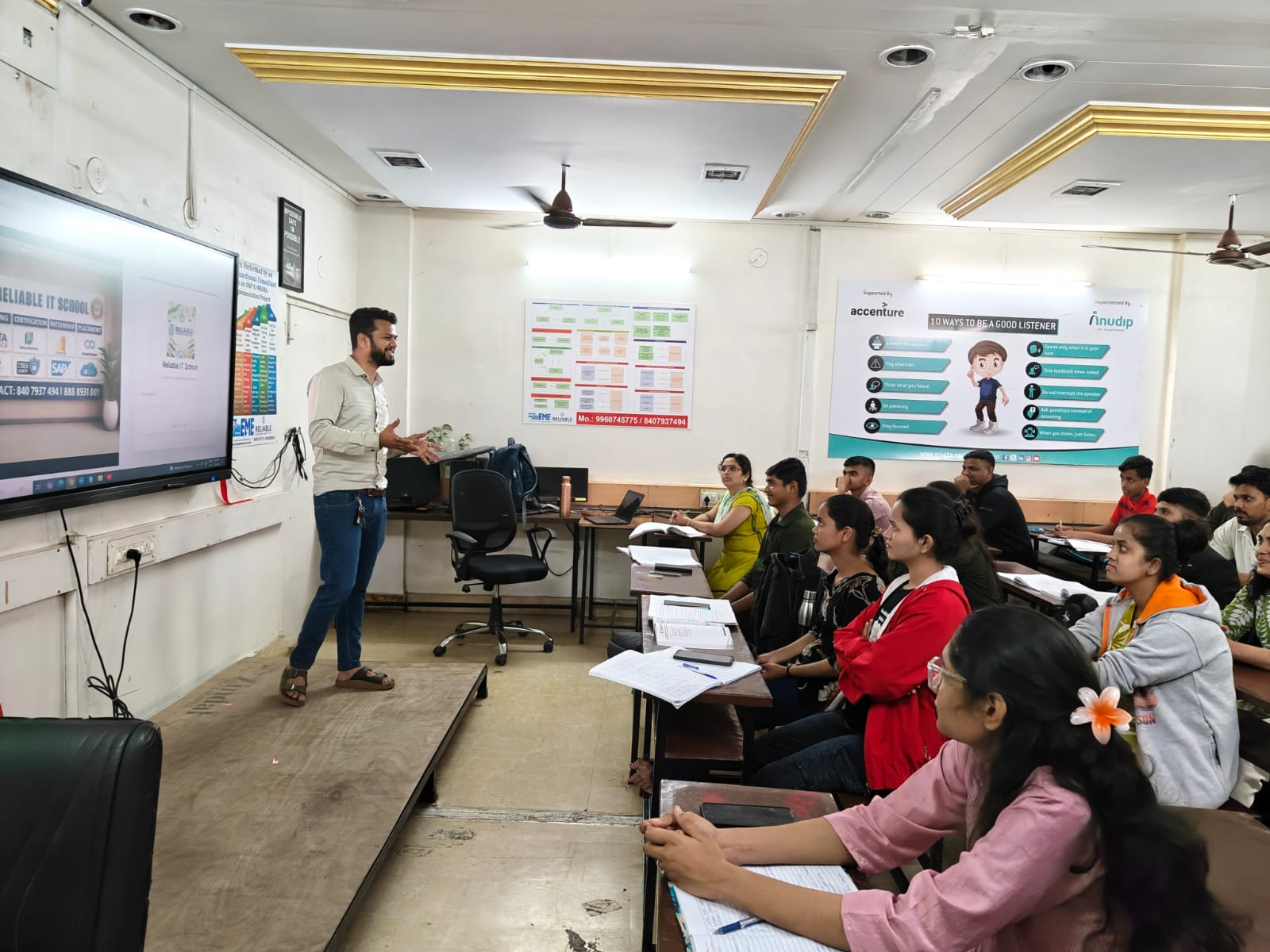 SPOKEN ENGLISH CLASSES