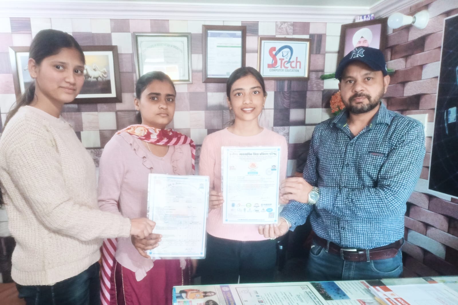 Issued Cerficate/Diploma 29