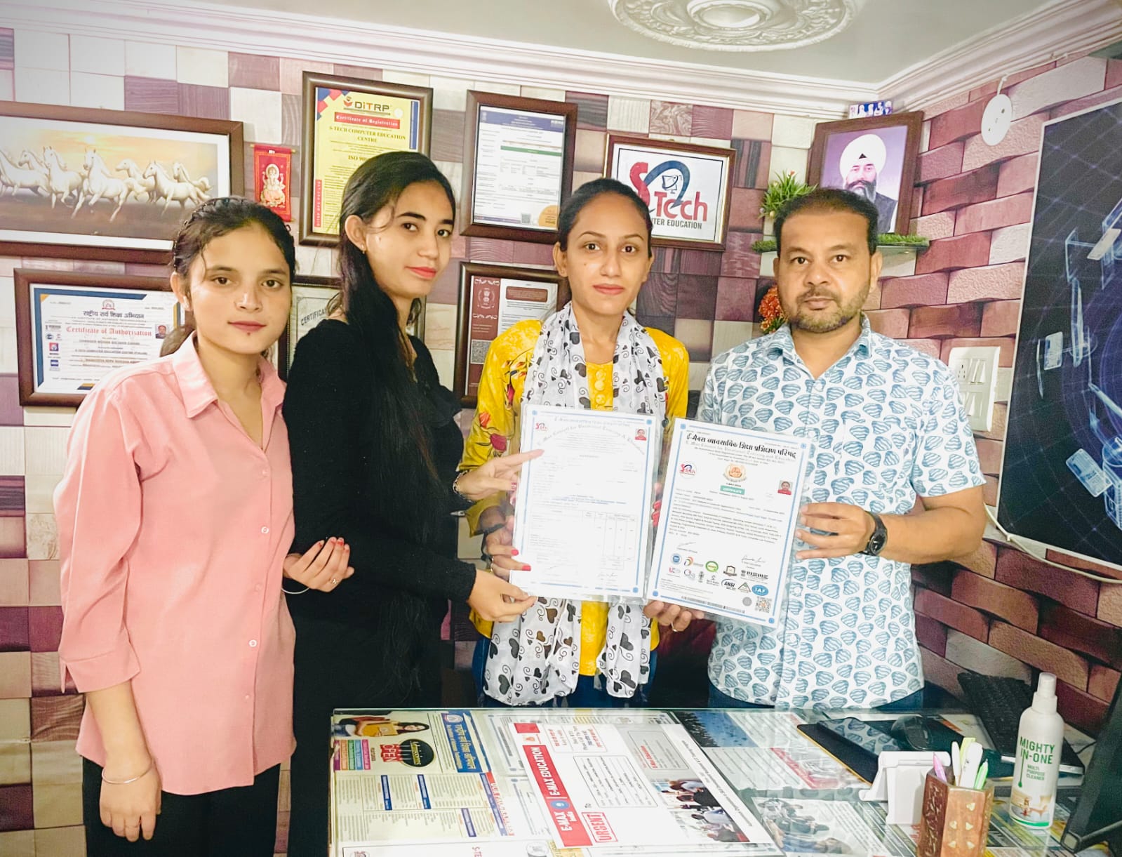 Issued Cerficate/Diploma 61