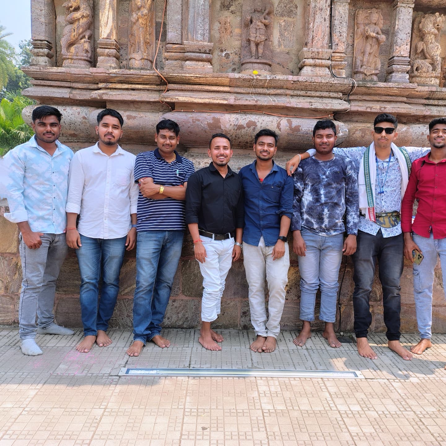 PICNIC TO EMAMI JAGANNATH TEMPLE Image