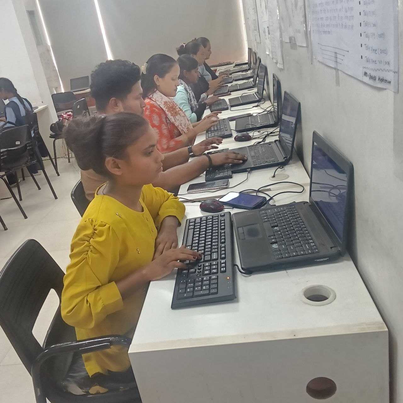 Computer Certificate Training ( CCT )