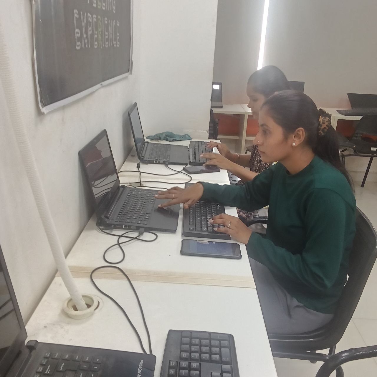 Computer Certificate Training ( CCT )