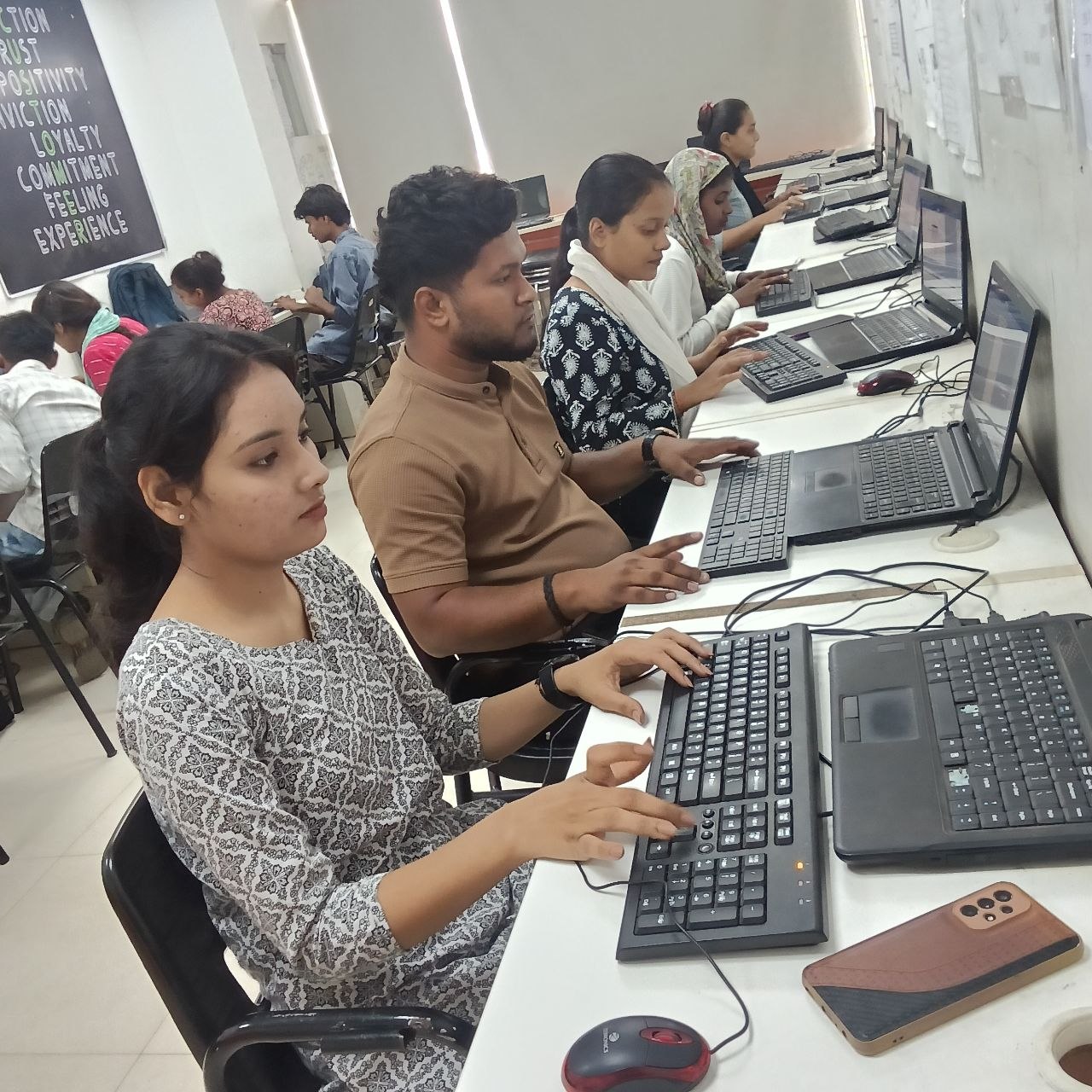 Computer Certificate Training ( CCT )
