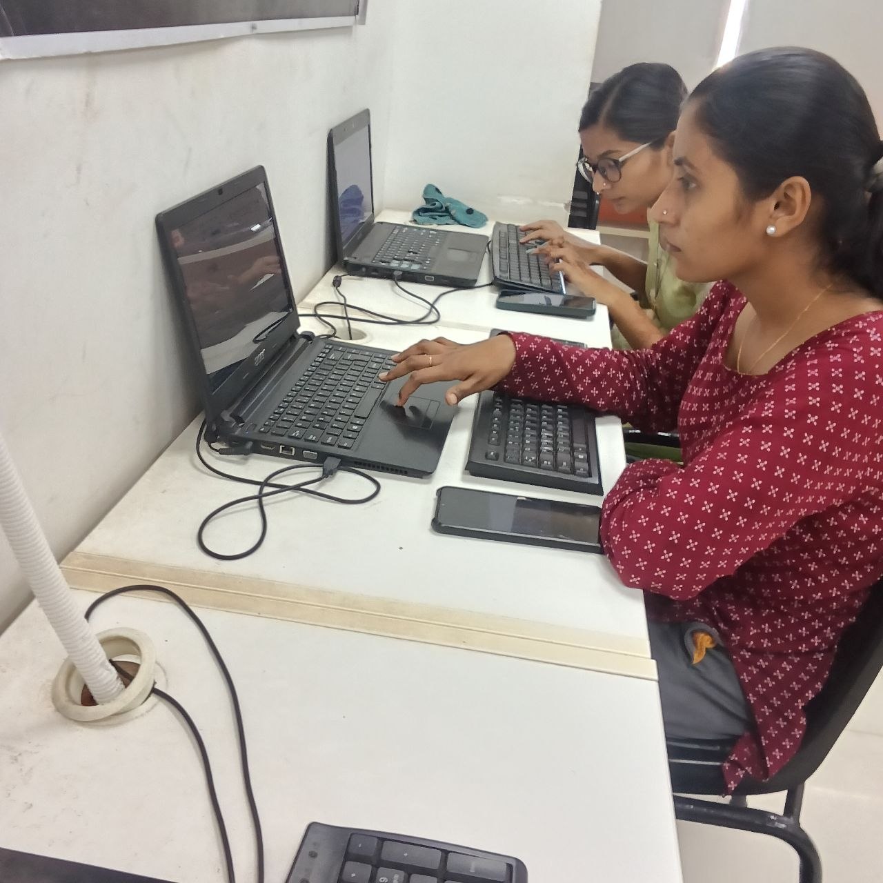 Computer Certificate Training ( CCT )