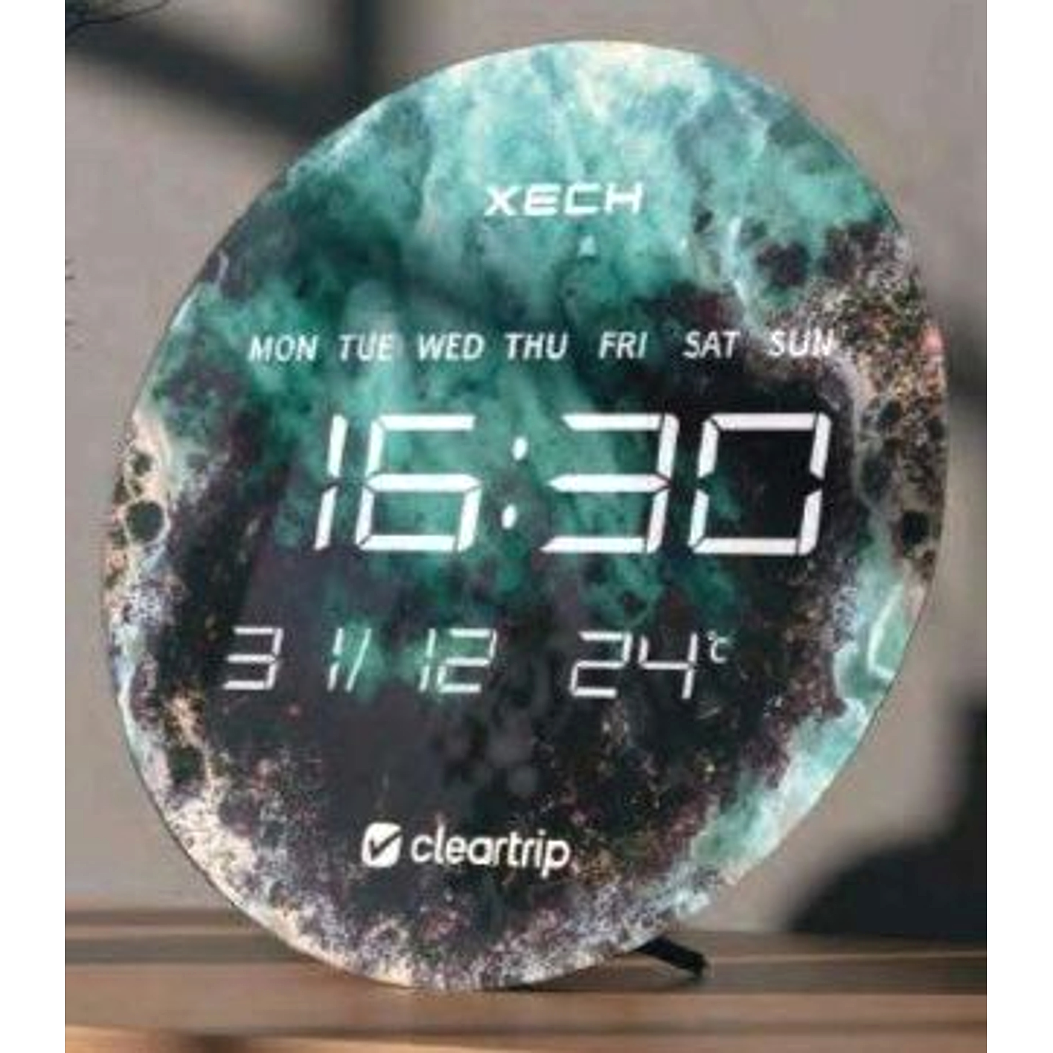 Solaris Customised Clock