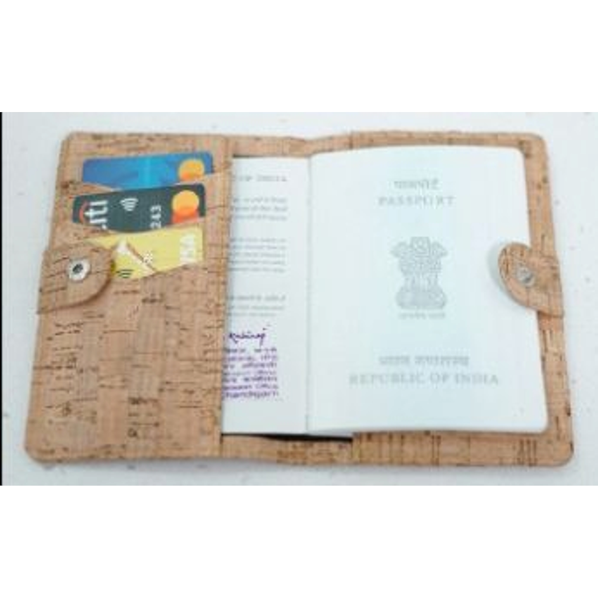 Passport Holder Linea